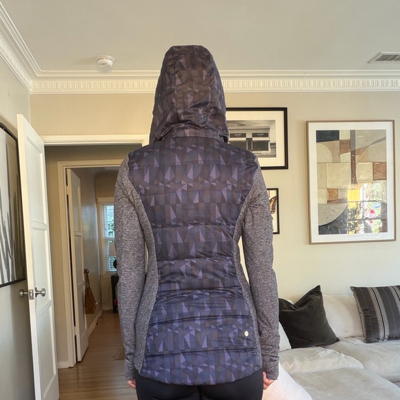 Lululemon Running Jacket - Picture 3 of 3
